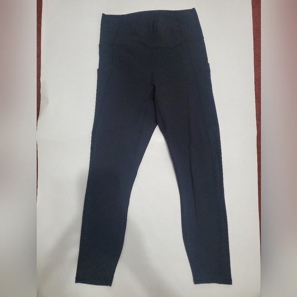 Fabletics Oasis Purelux High Waisted 7/8 Leggings - Picture 2 of 6